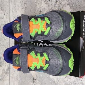 Saucony kids shoes